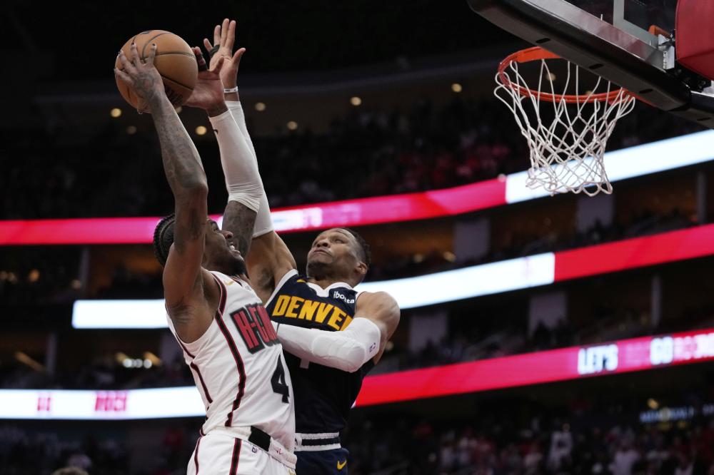 深圳队在防 深圳队在防