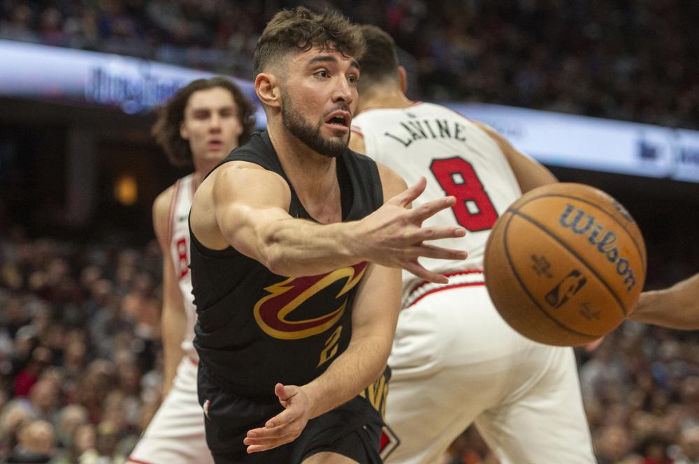 任何一方都 任何一方都