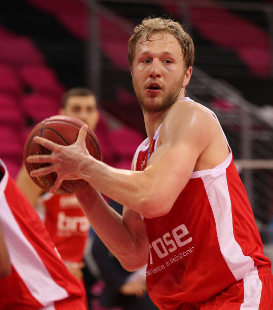 媒体与粉丝 媒体与粉丝